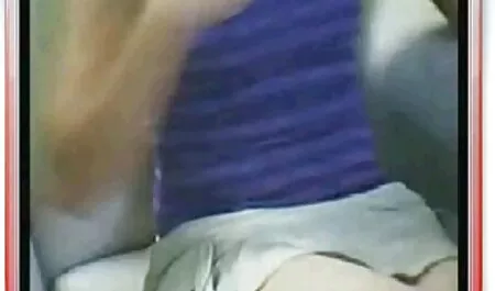 Taxi asian porm driver convinces guests to fuck in the car